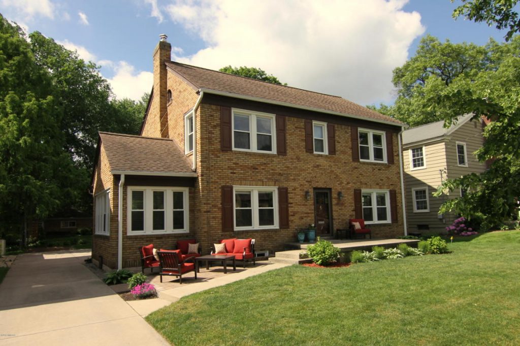 Kentwood, MI | Expert Waterproofing company that can help you with basement leaks and flooding with our waterproofing services