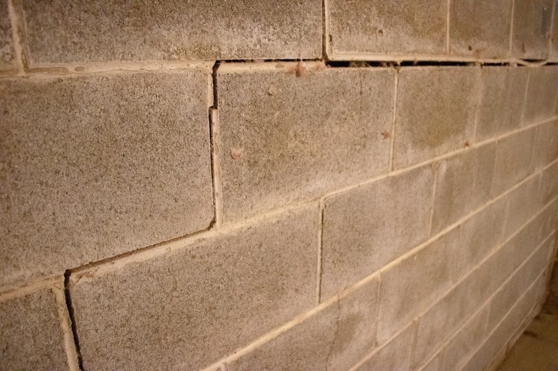 Basement-bowed-walls