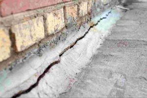 foundation-cracks-everdry-waterproofing-of-greater-grand-rapids-3